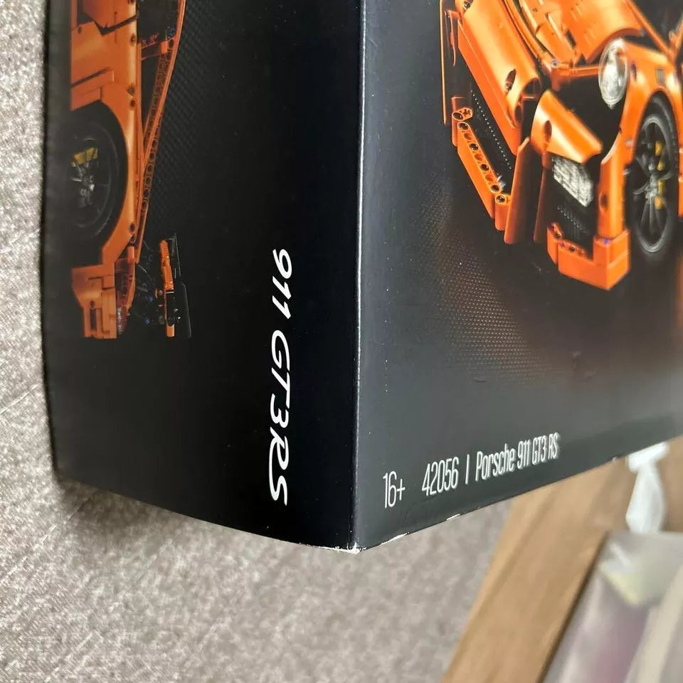 Technic: Porsche 911 GT3 RS 42056, retired, sealed, new.