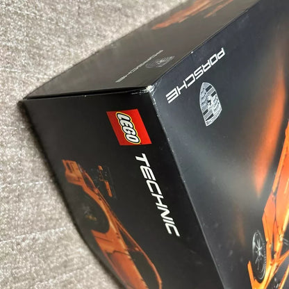 Technic: Porsche 911 GT3 RS 42056, retired, sealed, new.